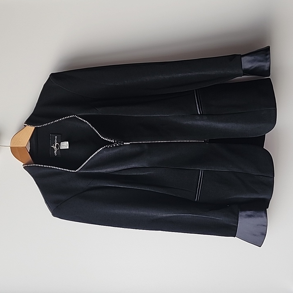 Vintage JS Collections Jeweled Neckline Stretch Zip Blazer Jacket